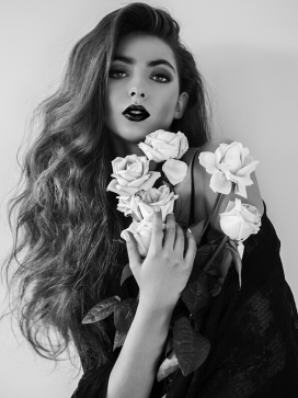 美国小姐-黑白人像