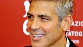 高清美国演员George Clooney-乔治・克鲁尼桌面壁纸下载