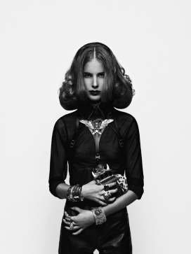 Dress Up-黑衣女郎