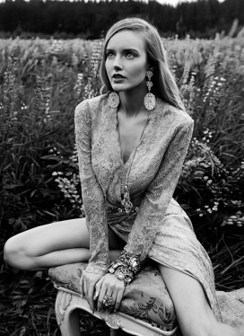 Reflection-萨沙银户外黑白人像