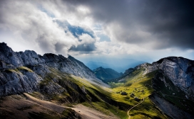高清晰瑞士皮拉图斯山