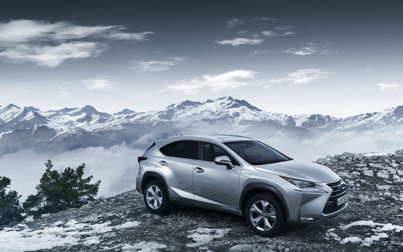 高清晰2015雷克萨斯NX汽车壁纸下载图片