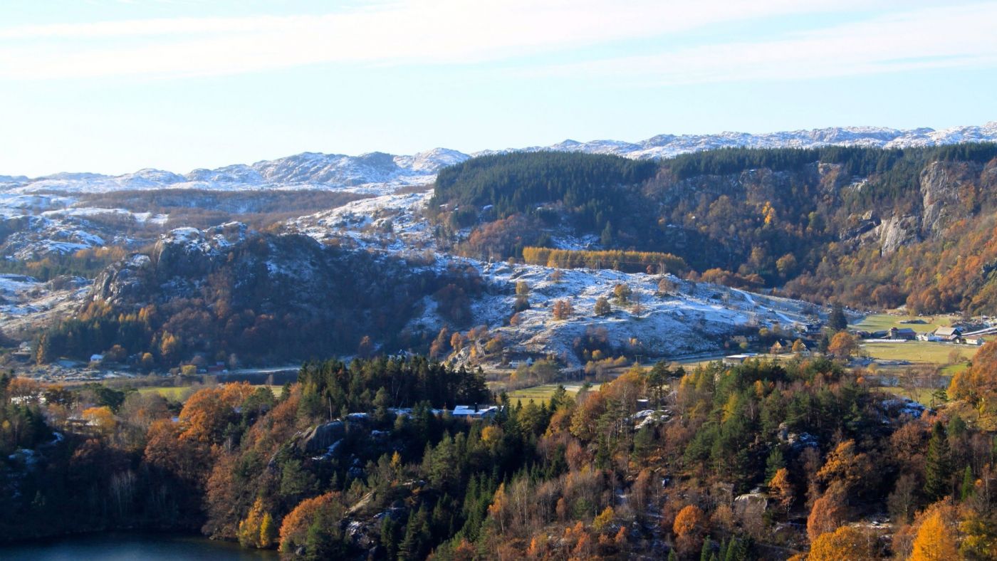 晚秋初冬湖图片