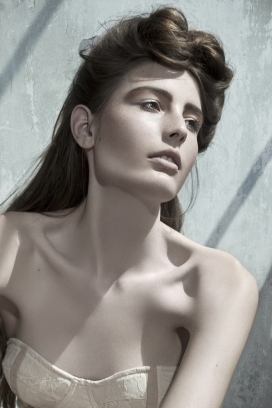 Nude for Quixotte Magazine杂志人像