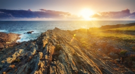 大西洋海岸的早晨阳光