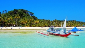 高清晰热带海滩游艇帆船壁纸
