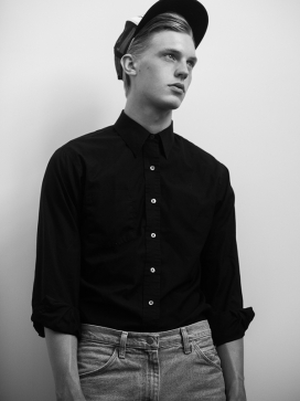 康纳H.泰勒-黑白人像