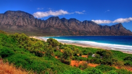 美丽的南非高山蓝色海景壁纸