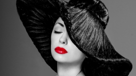 高清晰发帽红唇美女壁纸