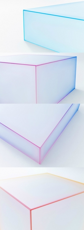 明亮边缘模糊效应的透明正方体