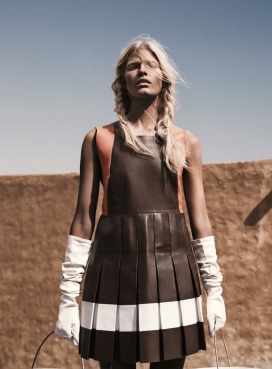 路易丝帕克-美丽的美诱田园牧羊人乡村女孩风格-Flair杂志封面