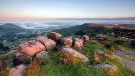 漂亮的牧场岩谷