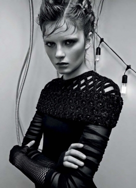 ELLE艾丽加拿大2015年7月-黑暗风格设计