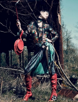 萨斯基亚德-Interview杂志