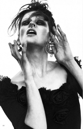 “燃烧的欲望”-安东尼・威尔逊-芭莎德国2015年8月