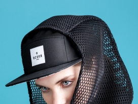 Adri Benkő-衣帽品牌设计