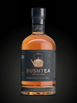 Bushtea朗姆酒-一个独特的配方,灵感来自加勒比地区的传统茶铜罐蒸馏技术。明亮令人振奋的设计