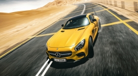 高清晰黄色奔驰轿车壁纸