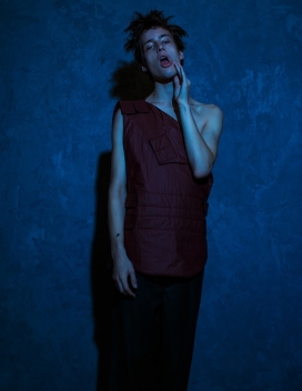 西尔维斯特亨里克森