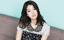 高清晰Park Shin Hye-朴信惠韩国女演员唯美壁纸桌面下载