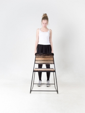 紧身衣椅子-全部采用回收的铁丝紧身裤袜为材料