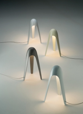 有机形状的三脚架机器侠台灯-水母般的感觉，有三种颜色