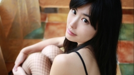 高清晰大陆美女模特刘雪妮桌面壁纸下载