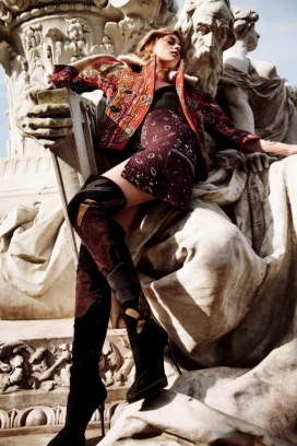 “新波西米亚人”-宝琳娜-ELLE世界时装之苑德国2015年九月-拼缝条纹时尚女装秀