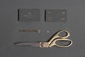 MALLY & Co.-高级时装品牌标识设计-是一家专业生产高品质的羊皮，皮革服装及原装配件的企业