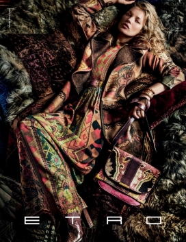 凯特・莫斯与尼克・富凯马里奥・特斯蒂诺-Etro秋季广告人像