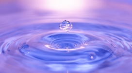 高清晰蓝色液体飞溅水滴壁纸