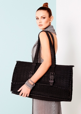 Lost Luggage-螺纹状布袋