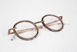 yoko_experimental抗雾的眼镜