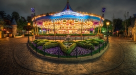 高清晰豪华的旋转木马夜景壁纸