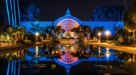 巴尔博亚公园园林夜景建筑