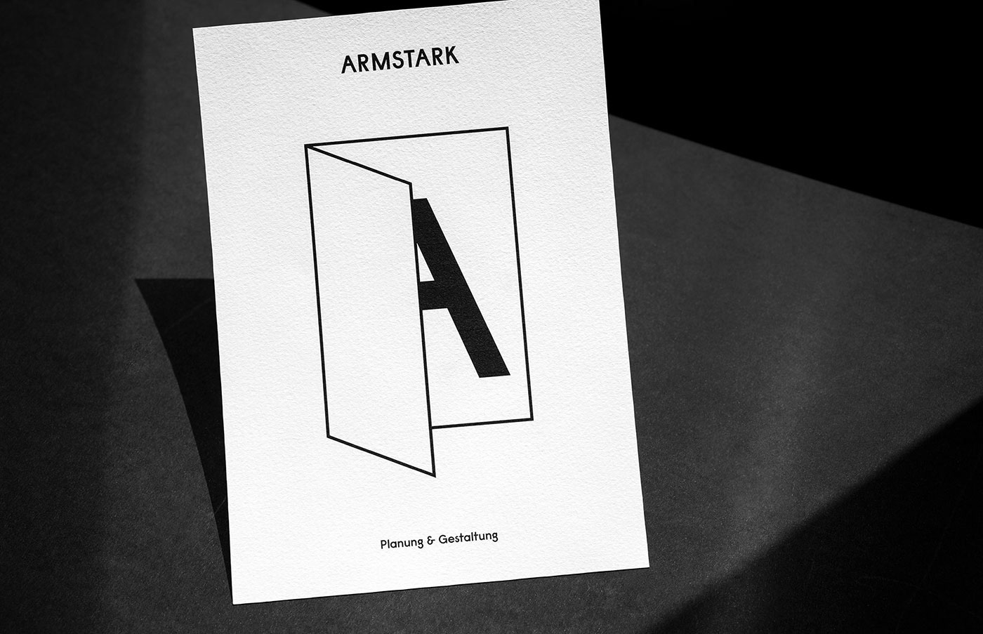 Armstark-一个高对比清晰度的品牌设计-简单和令人难忘的符号有助于交流活动---酷图编号7