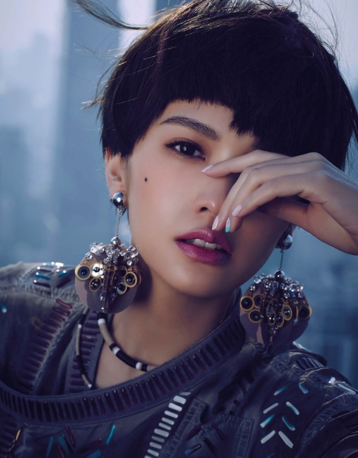 青春的节奏-杨丞琳-VOGUE时尚台湾2016年3月-朦胧的城市景观。---酷图编号4