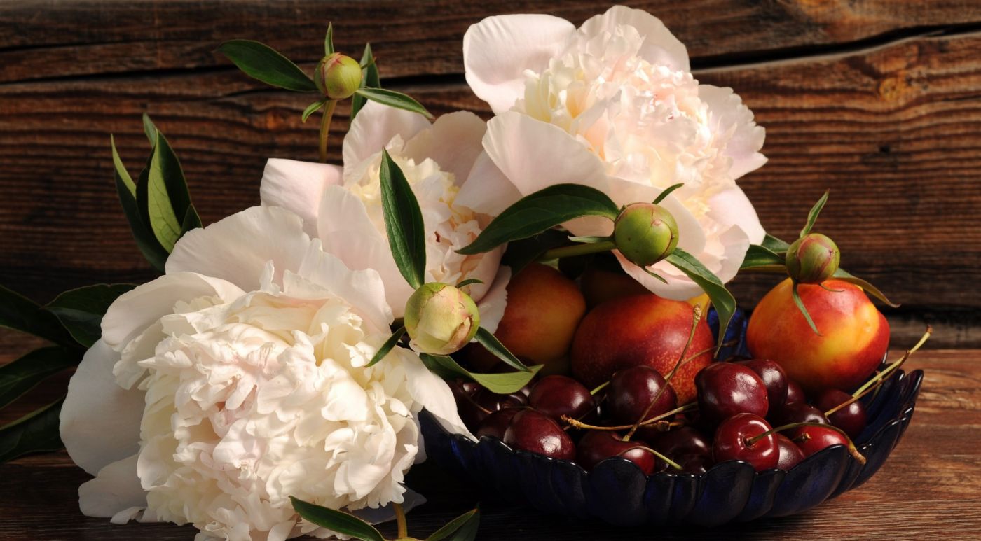 水果和鲜花壁纸图片