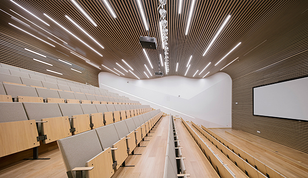 MCEC中西部商品交易中心-总面积达326,200┫,外墙采用玻璃幕墙,铝塑板,天花板采用矿物木板铝塑板---酷图编号10