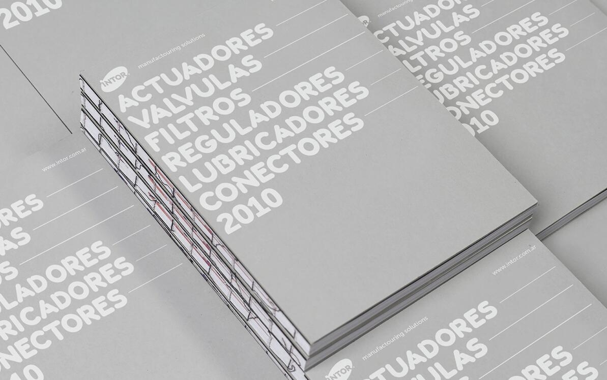 一个气动元件领域现代化工业厂房宣传册设计-200多页的目录包含约400照片,300插图图片