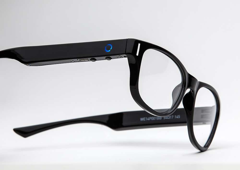 WeOn-黑色眼镜设计-可以随着智能手机,平板电脑和个人电脑进行交互的电子设备眼镜---酷图编号2