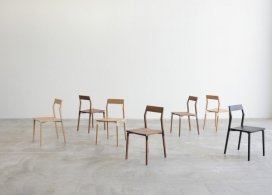 霍利斯・莫里斯2016有机材料简化形状家具新作品-其中包括一组边桌，椅新，核桃挂件，和闪电般的壁灯。