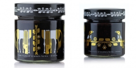 独特浆果和水果制成的果酱-可以添加到酸奶和牛奶中