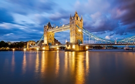 高清晰英国伦敦黄金泰晤士河塔桥