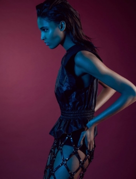 “仲夏夜之梦”-辛迪・布鲁纳蕴积-红热风格