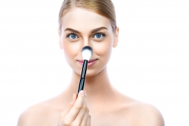 Laurine cosmetics-化妆品人像