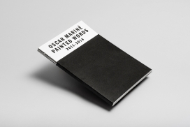 Painted Words / Oscar Mariné-黑白相间设计的宣传册