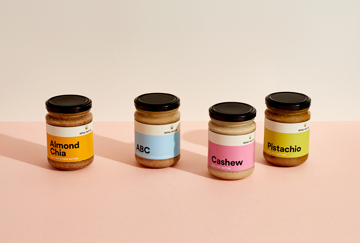 丰富多彩的royal黄油包装设计-鲜艳的色彩吸引了消费者的注意力,排版