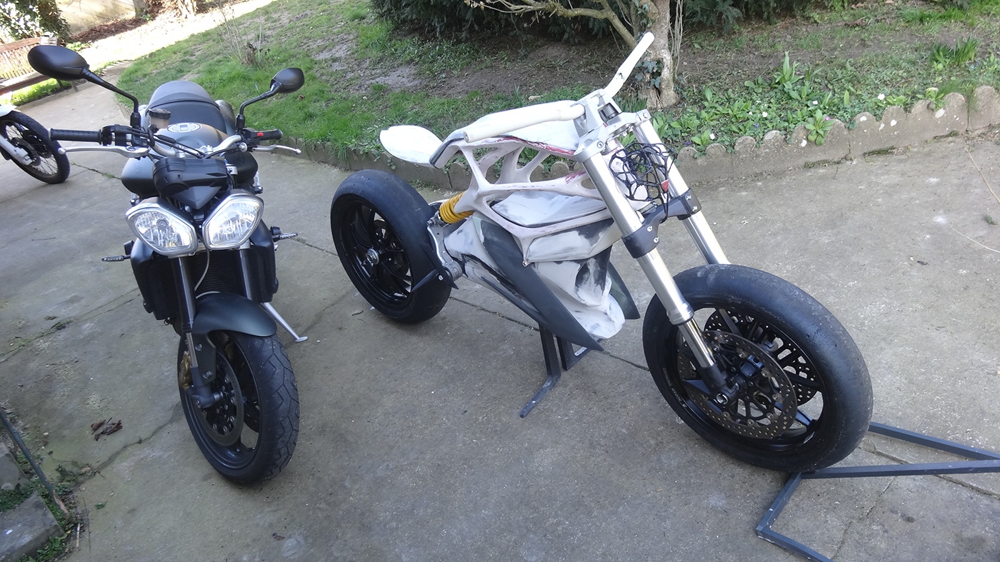 Ducati Nebia-杜卡迪没有“油箱”的摩托车设计---酷图编号1172820