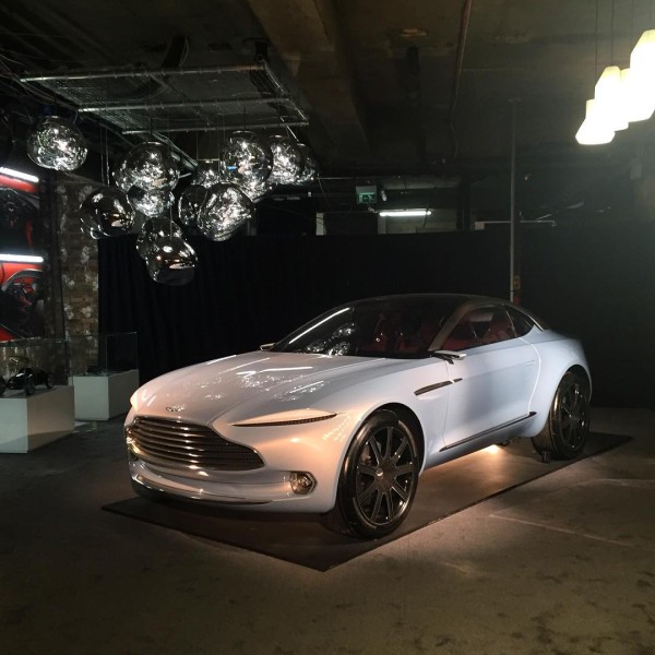 阿斯顿・马丁DBX概念轿跑车---酷图编号1